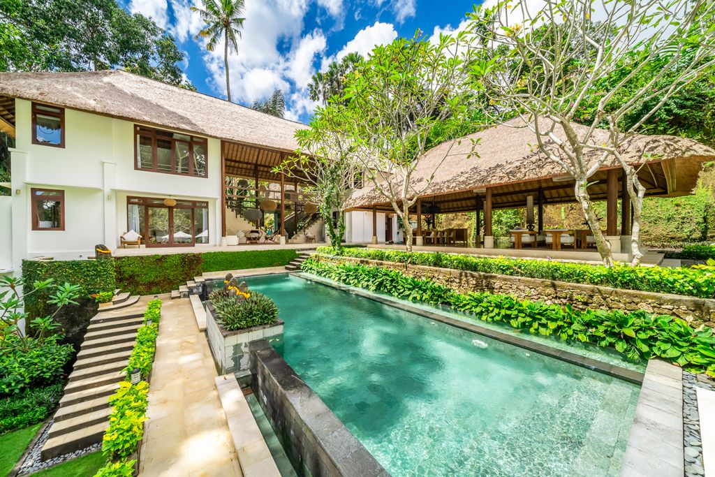 Villa Cepaka Seminyak Bali OliversTravels 1