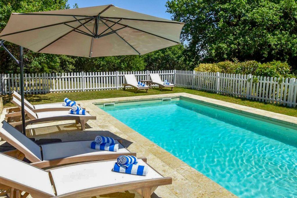 Chateau Les Deux Cygnes Midi Pyrenees Olivers Travels 2