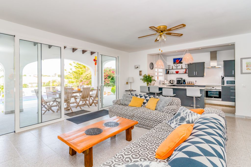 Villa Monocroma Secret Menorca MPO OliversTravels 4