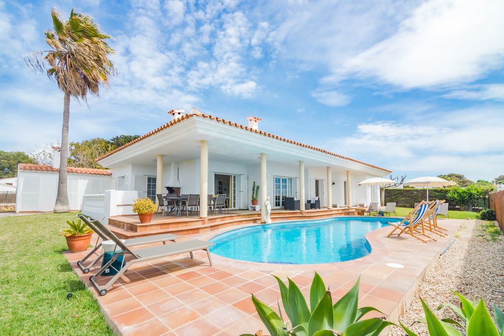 Villa Gaviota Menorca MPO OliversTravels 1