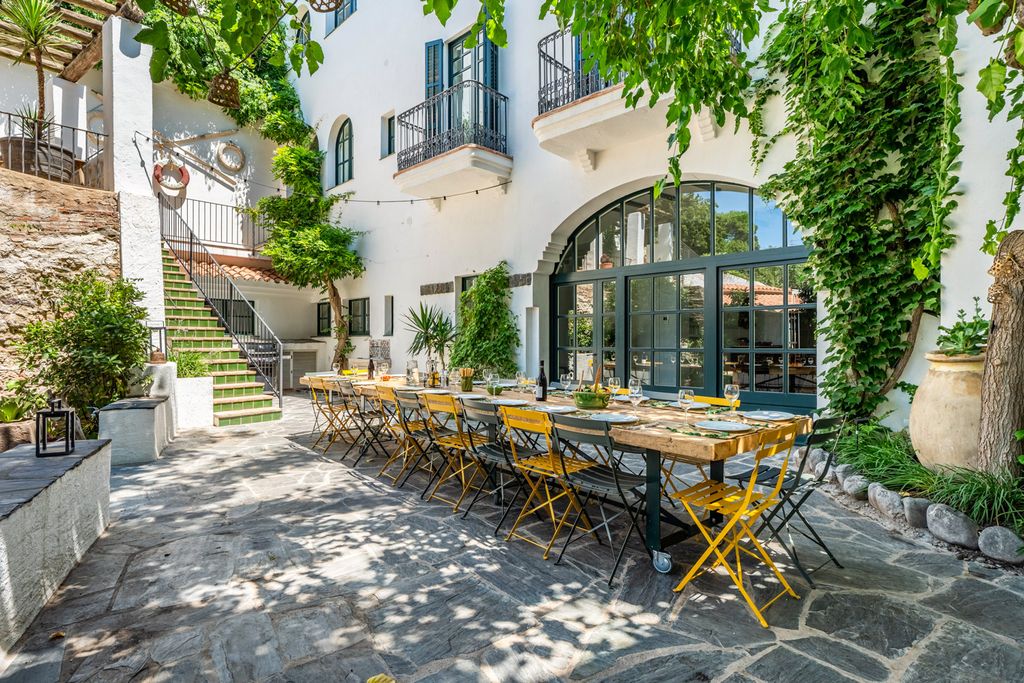 Casa Passeig Costa Brava OliversTravels 18