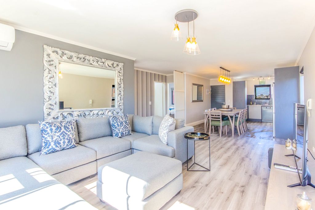Intaka Apartment Cape Town Olivers Travels 3