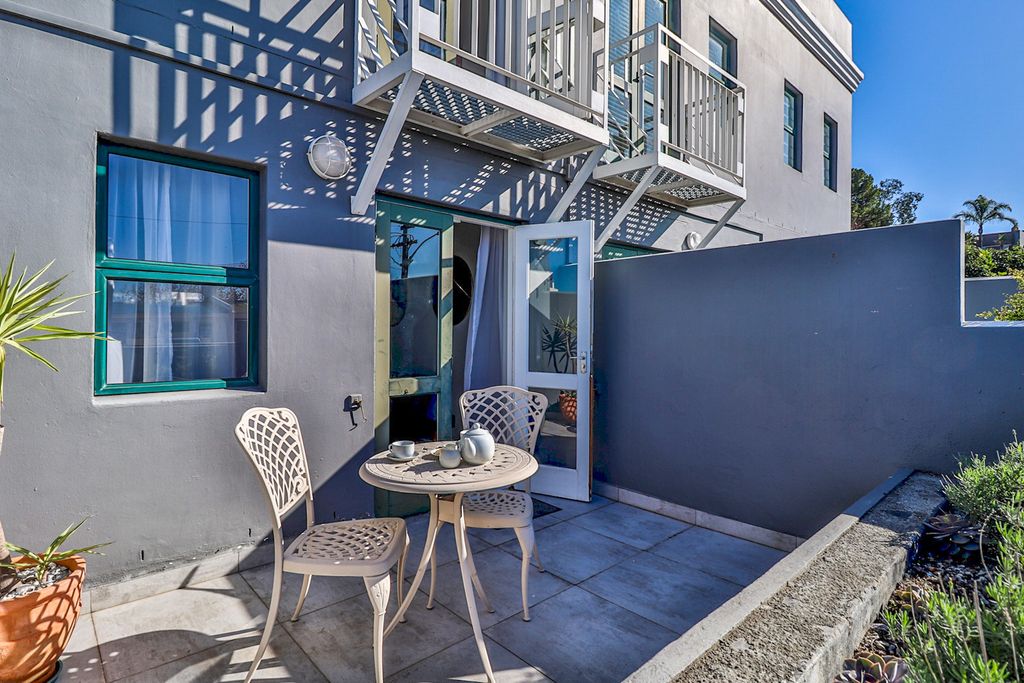 Apartment Kombuis Cape Town Olivers Travels 5