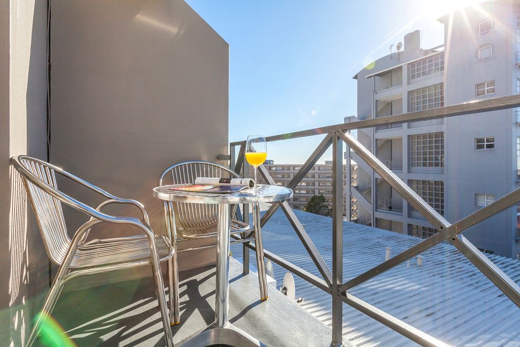 Apartment Wessels Cape Town Olivers Travels 5