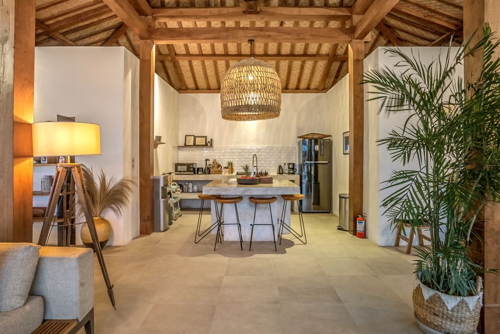 Villa Jalan Seminyak Olivers Travels 4