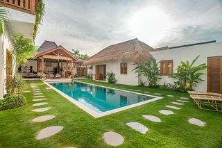 Villa Jalan Seminyak Olivers Travels 1