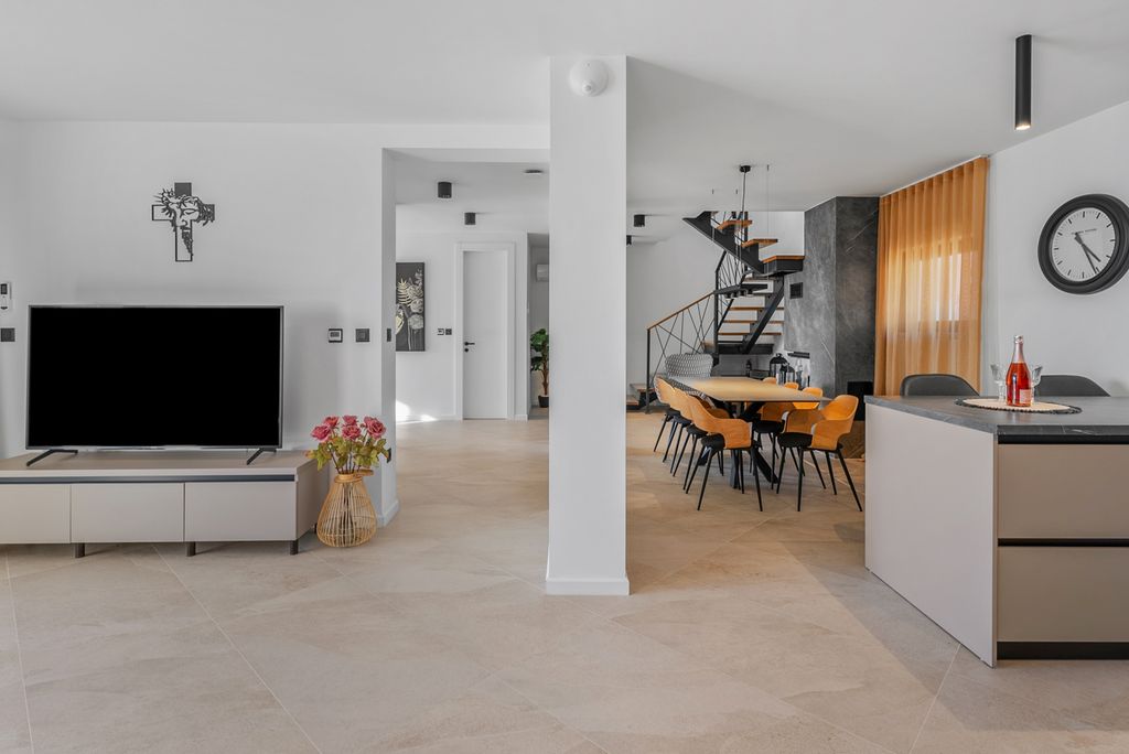 Villa Zar Dalmatia Coast Olivers Travels 3