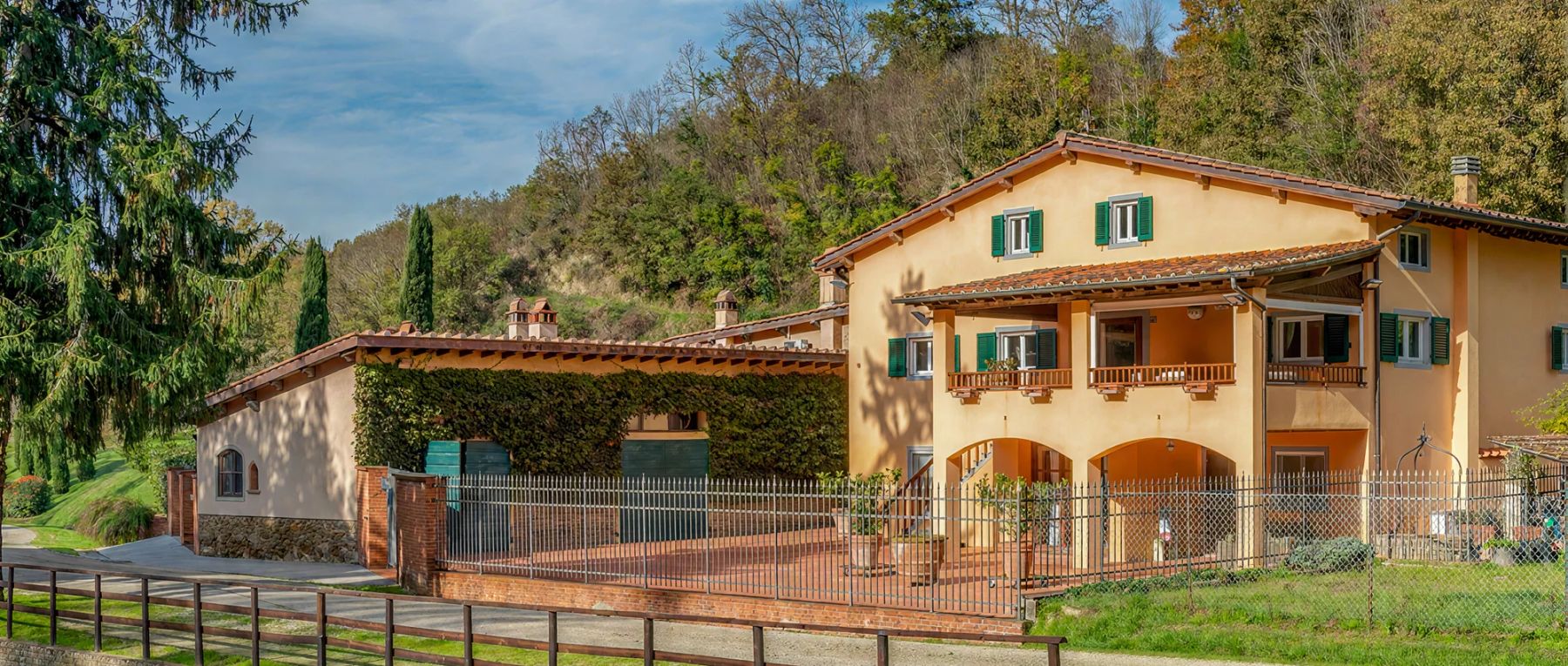 001 villa vasari central italy olivers travels desktop center