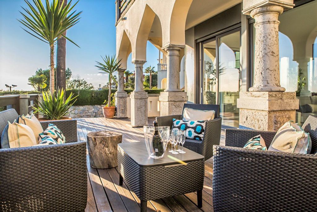 Villa Calluna Cascais Olivers Travels 5
