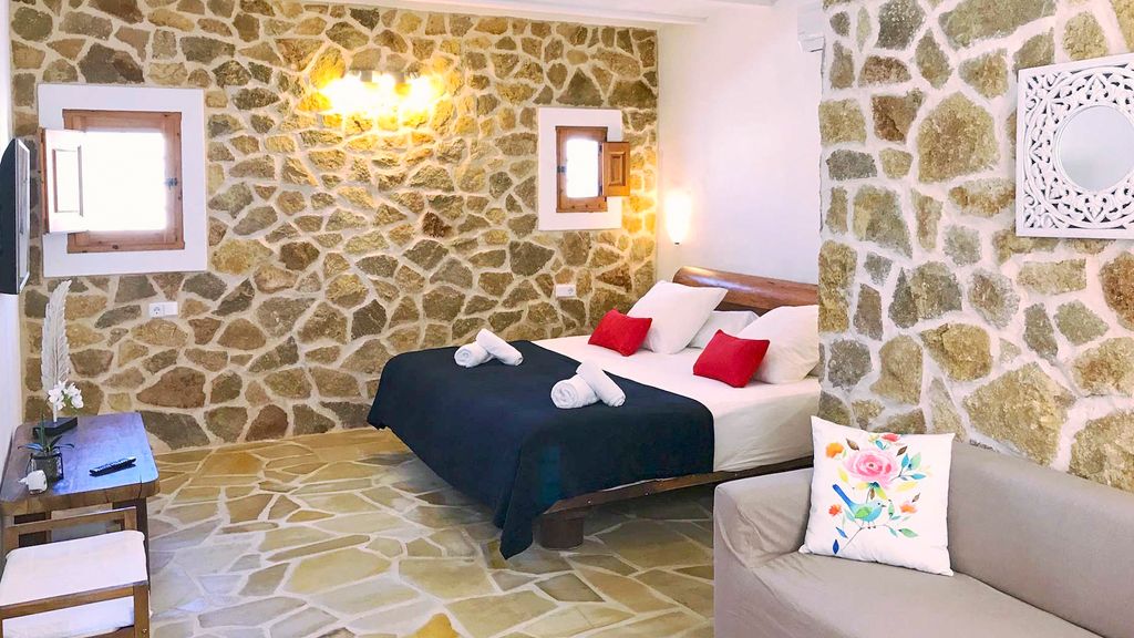 Villa Sabor Ibiza Olivers Travels4