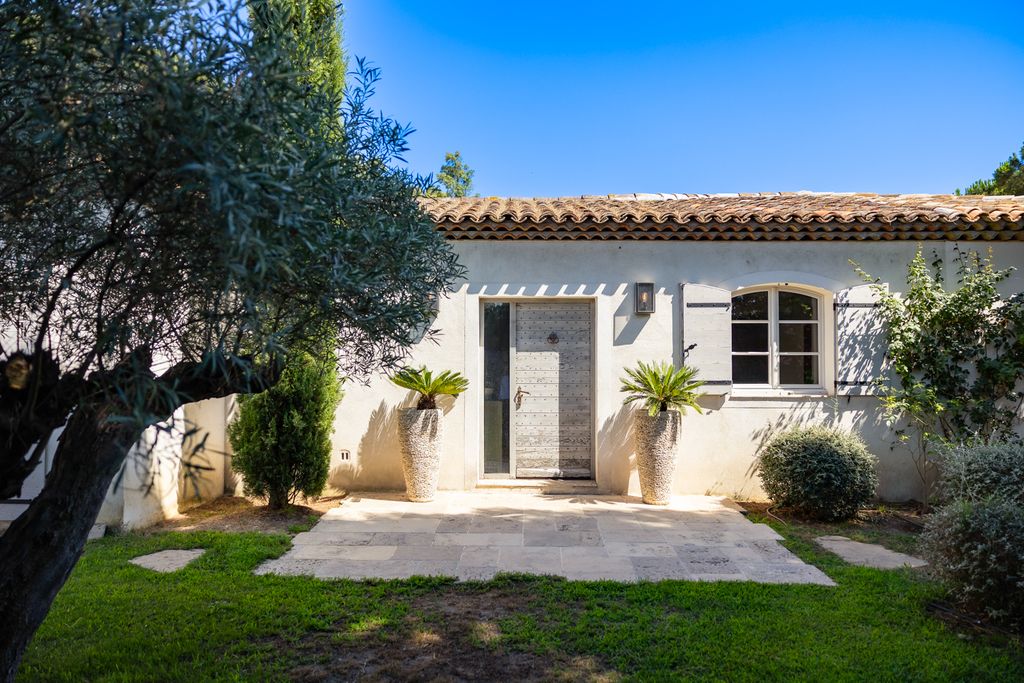 Villa Legere French Riviera OliverTravels 3