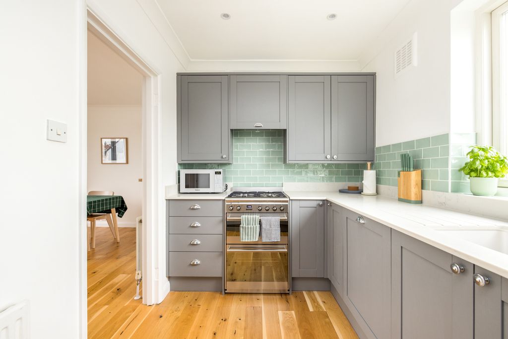 Gloucester Duplex London Olivers Travels 2