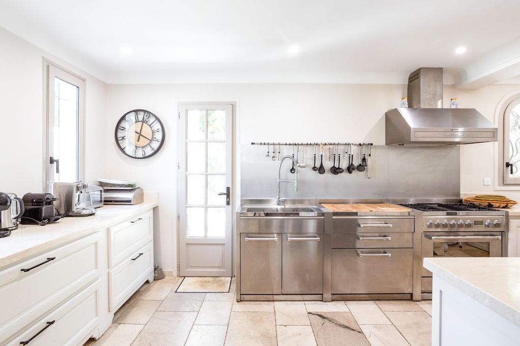 Villa Magique French Riviera Olivers Travels 5