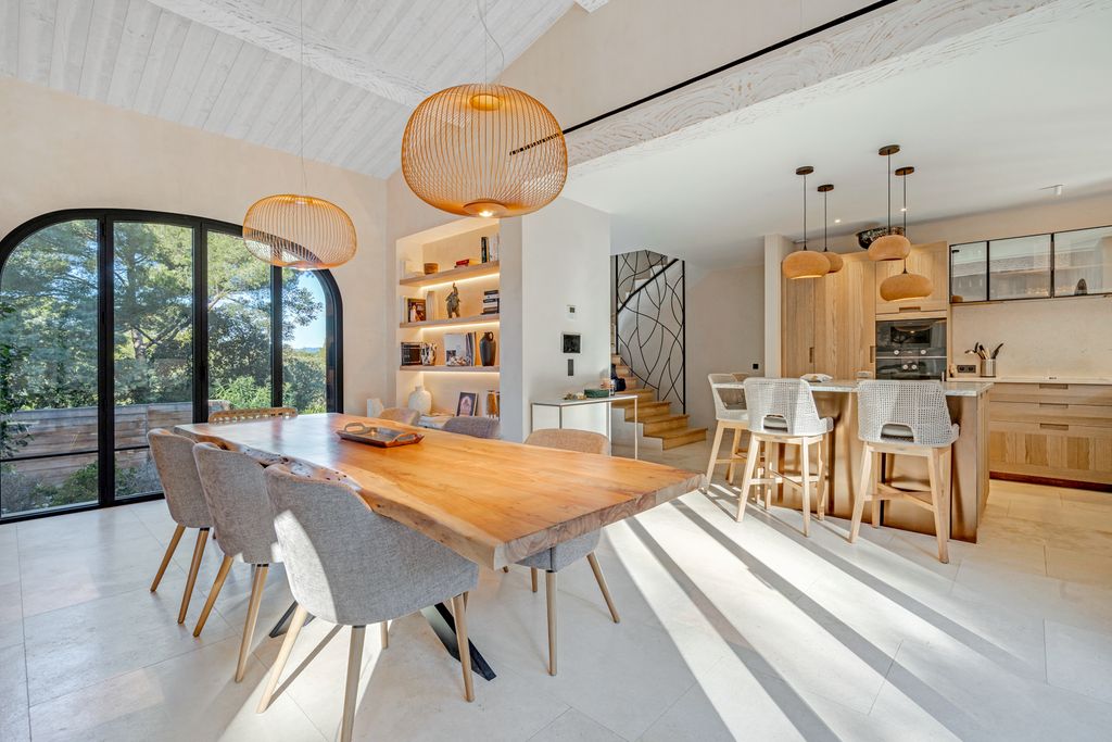 Villa Avoine French Riviera Olivers Travels 3