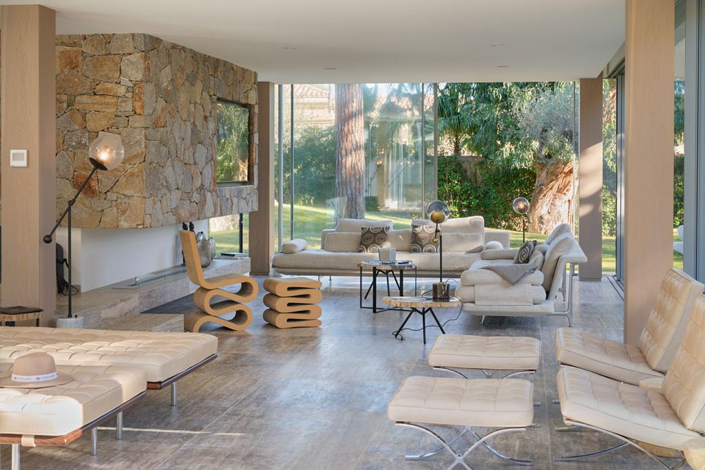 La Lagune French Riviera Olivers Travels 5