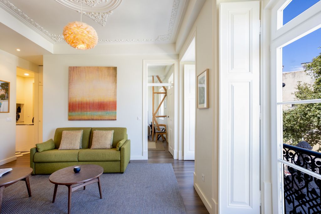 Apartment Quelhas Lisbon Olivers Travels 3