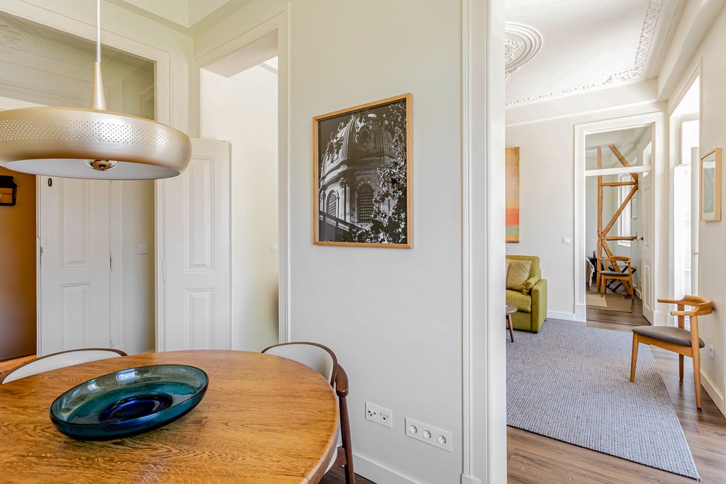 Apartment Quelhas Lisbon Olivers Travels 5
