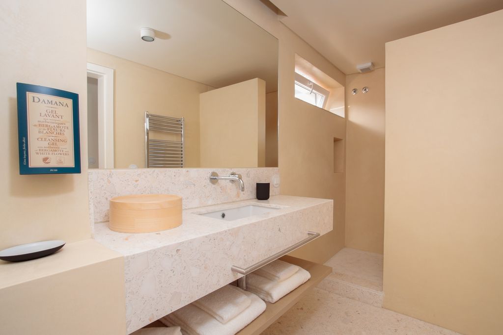 Apartment Gusmao Lisbon Olivers Travels 5