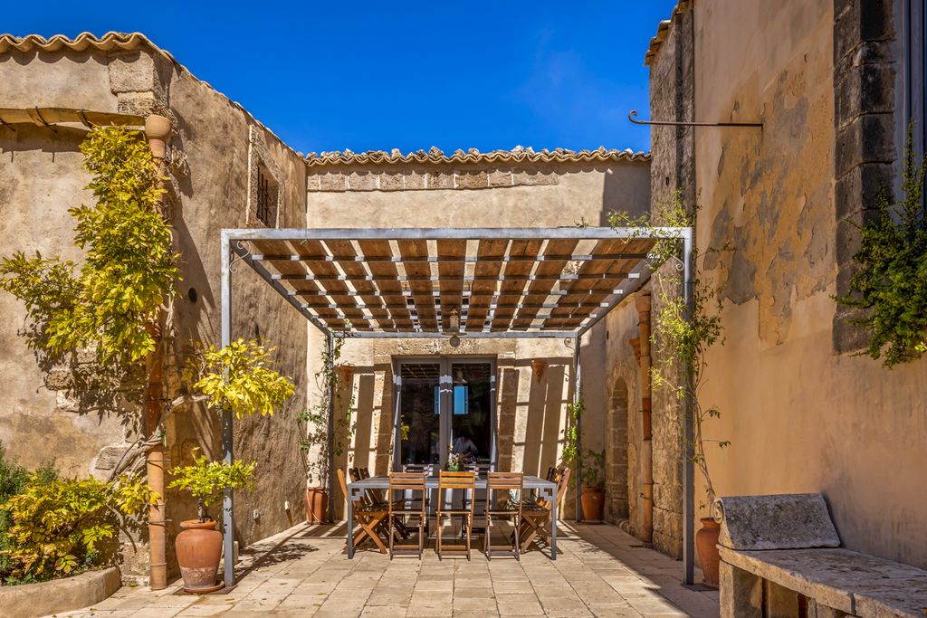 Country House Vendicari Sicily Olivers Travels 005