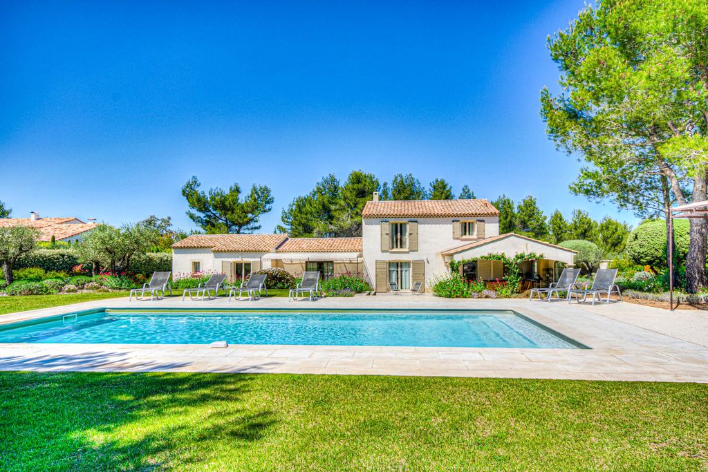 Maison Des Nuages Provence CH Olivers Travels 1