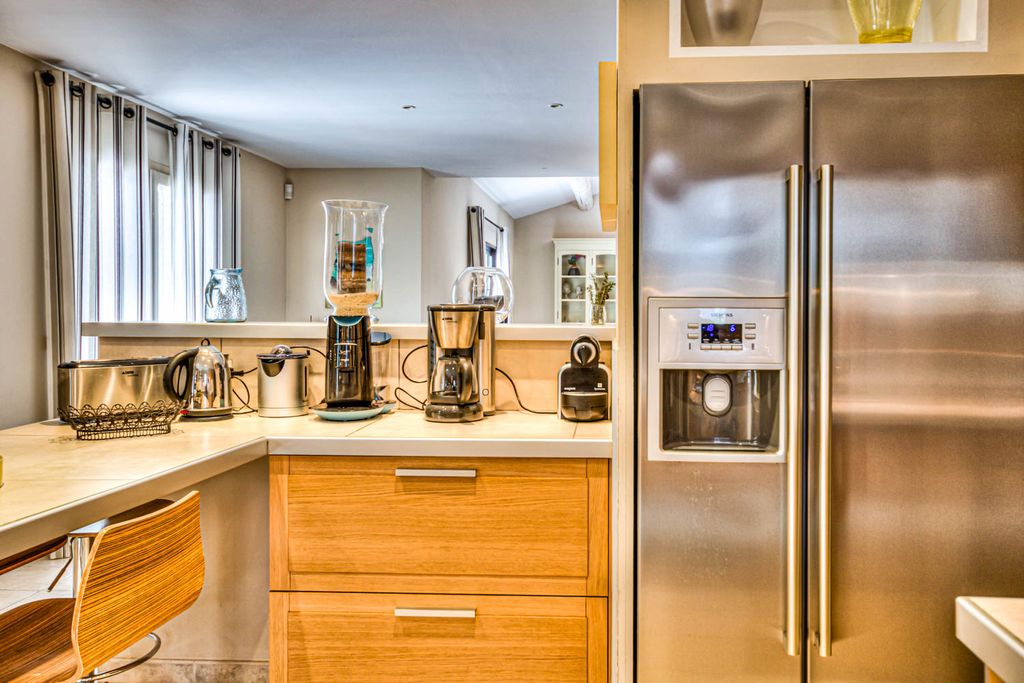 Maison Des Nuages Provence CH Olivers Travels 5