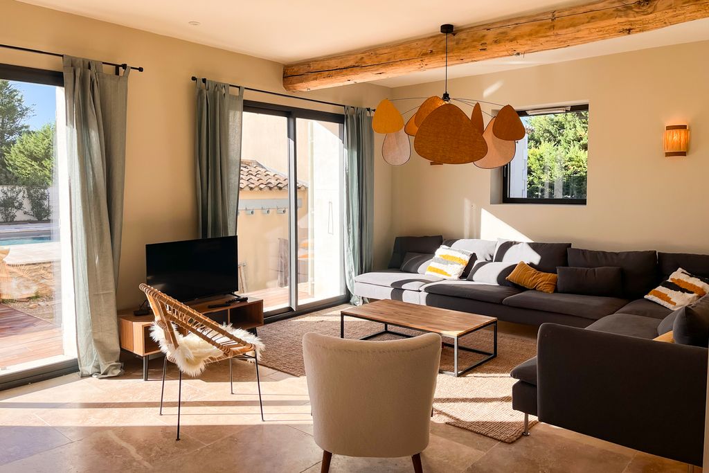 La Maison Coccinelle Provence CH OliversTravels 4 01