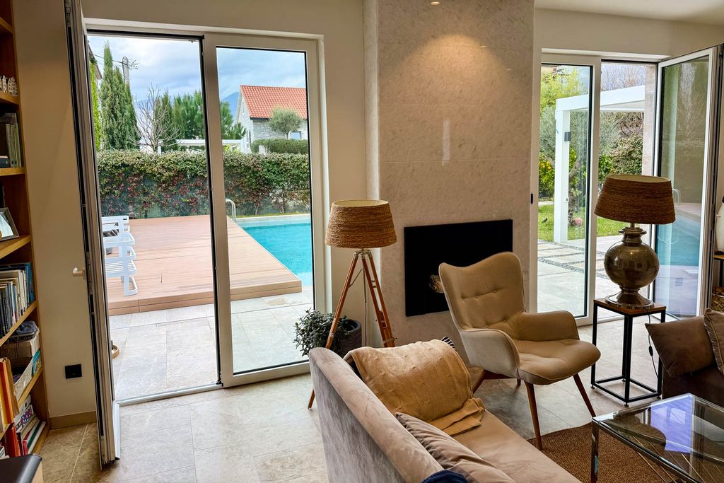 Villa Iona Bay Of Kotor OliversTravels 4