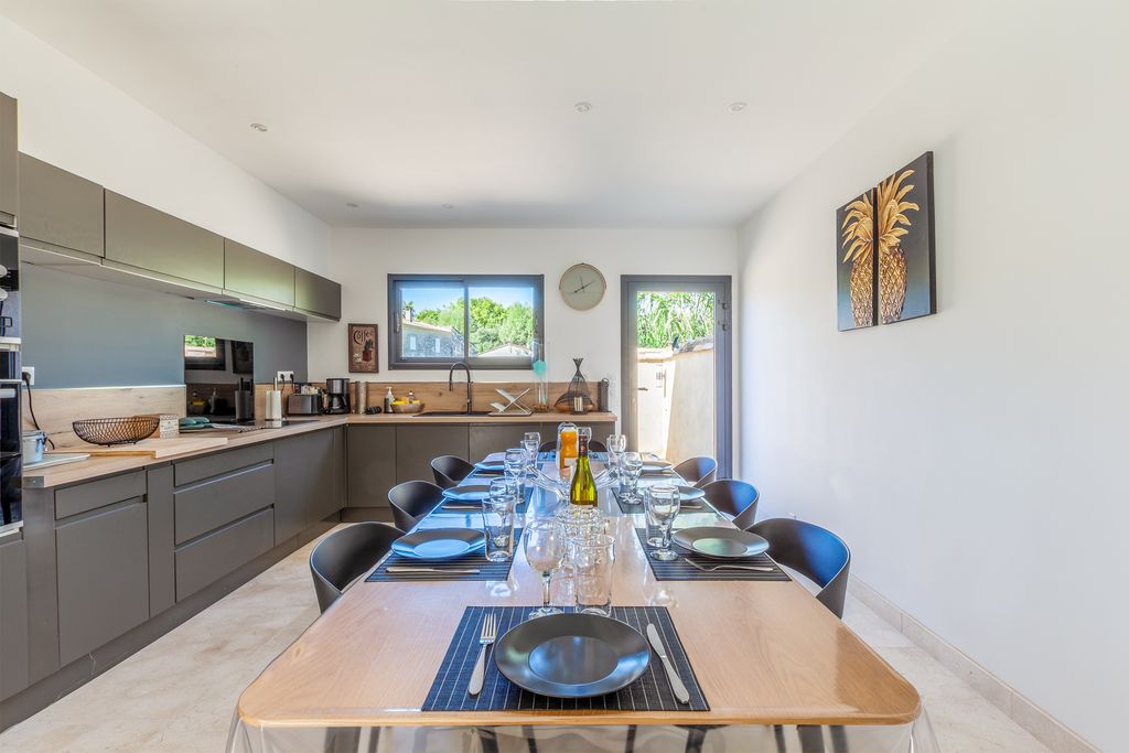 Maison Abeille Provence Olivers Travels 4