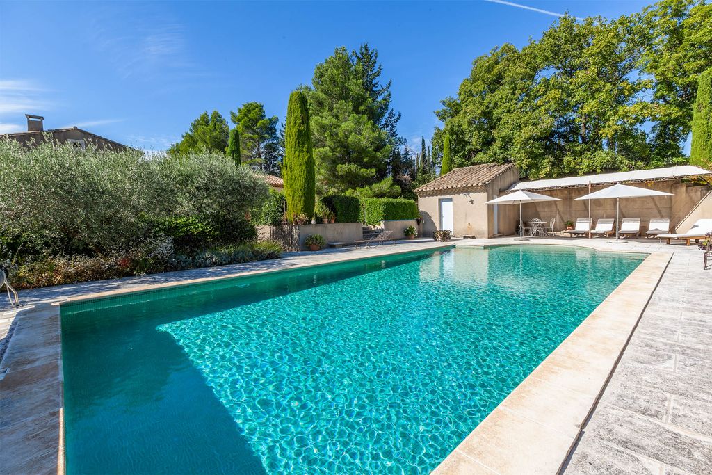 Vue des Alpilles Provence Olivers Travels 2