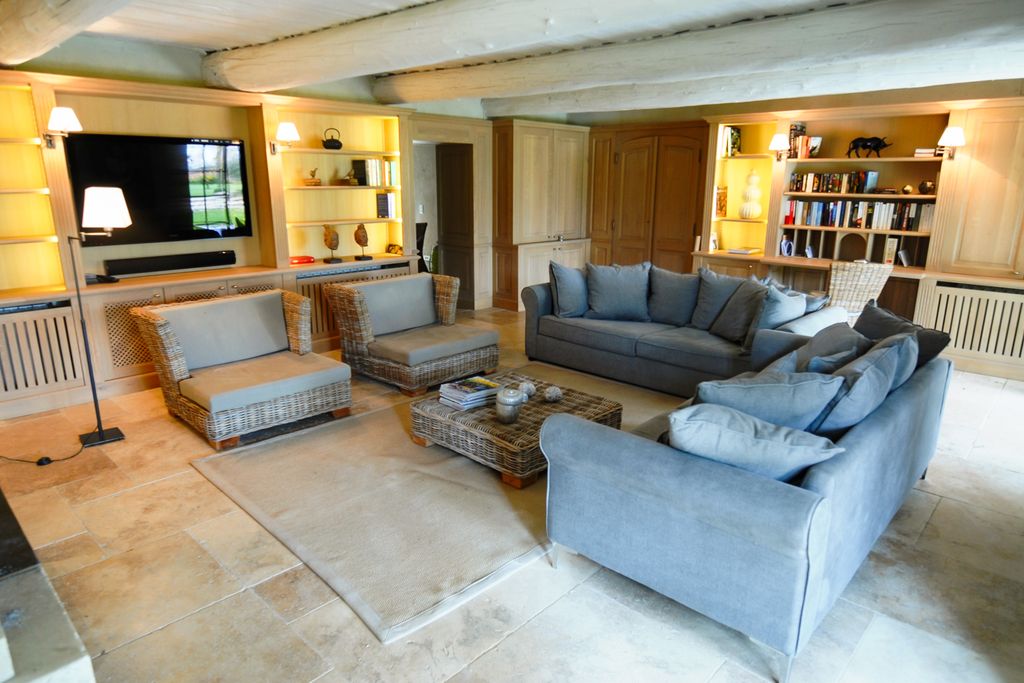 Villa L Ambre Provence CH OliversTravels 5