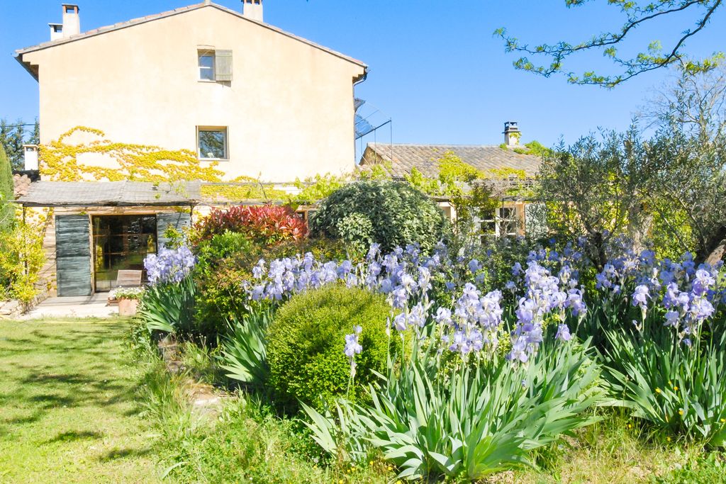 Villa L Ambre Provence CH OliversTravels 1