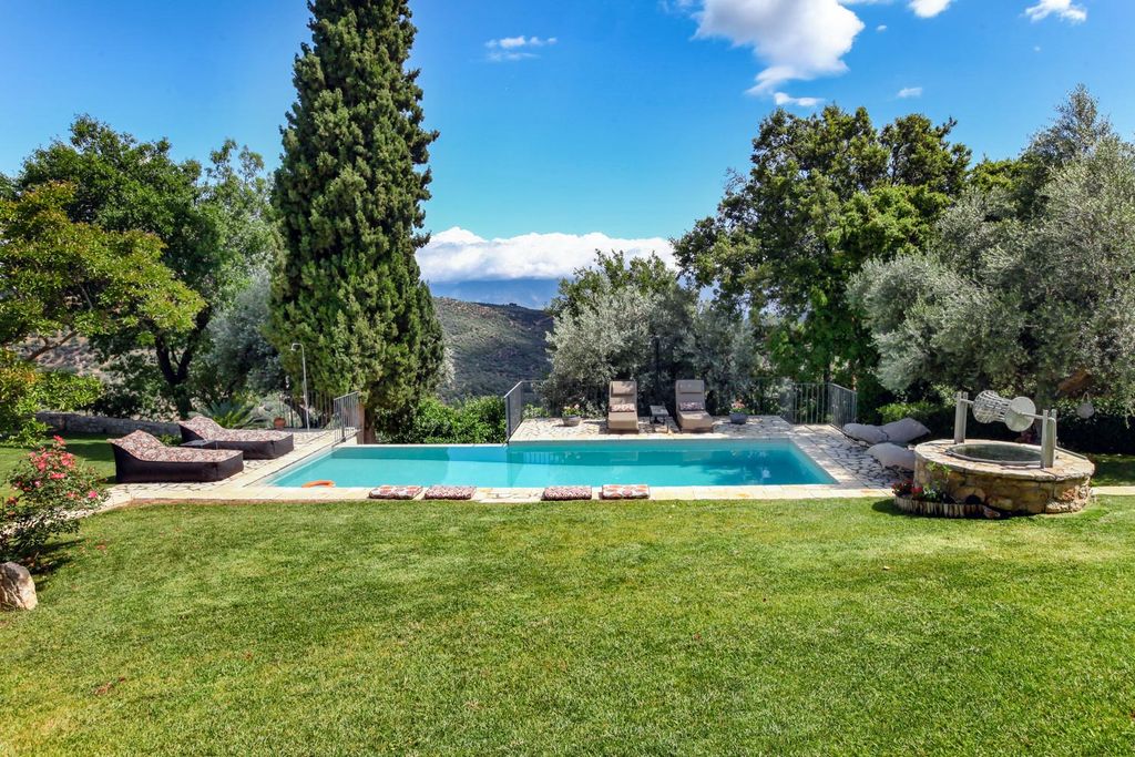 Villa Pagoni Greece OliversTravels 2