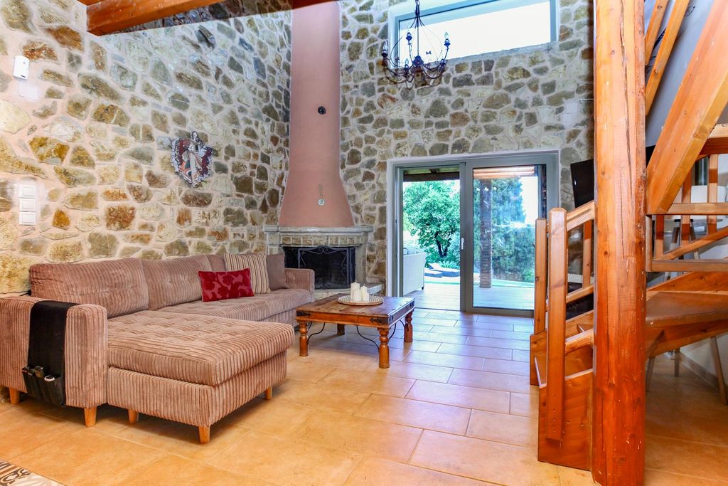 Villa Pagoni Greece OliversTravels 3