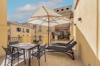Skylife Iguana Apartment Rome Olivers Travels 1