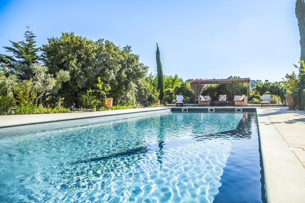 Mas De Marbre Provence CH OliversTravels 3