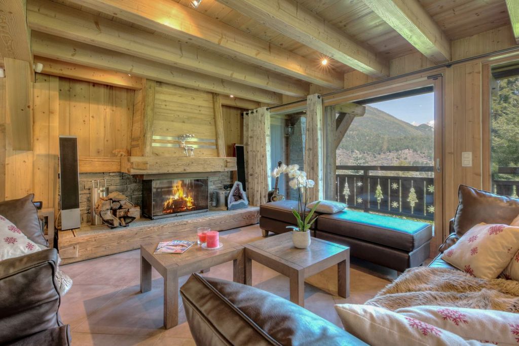Chalet Arya Chamonix Olivers Travels 3