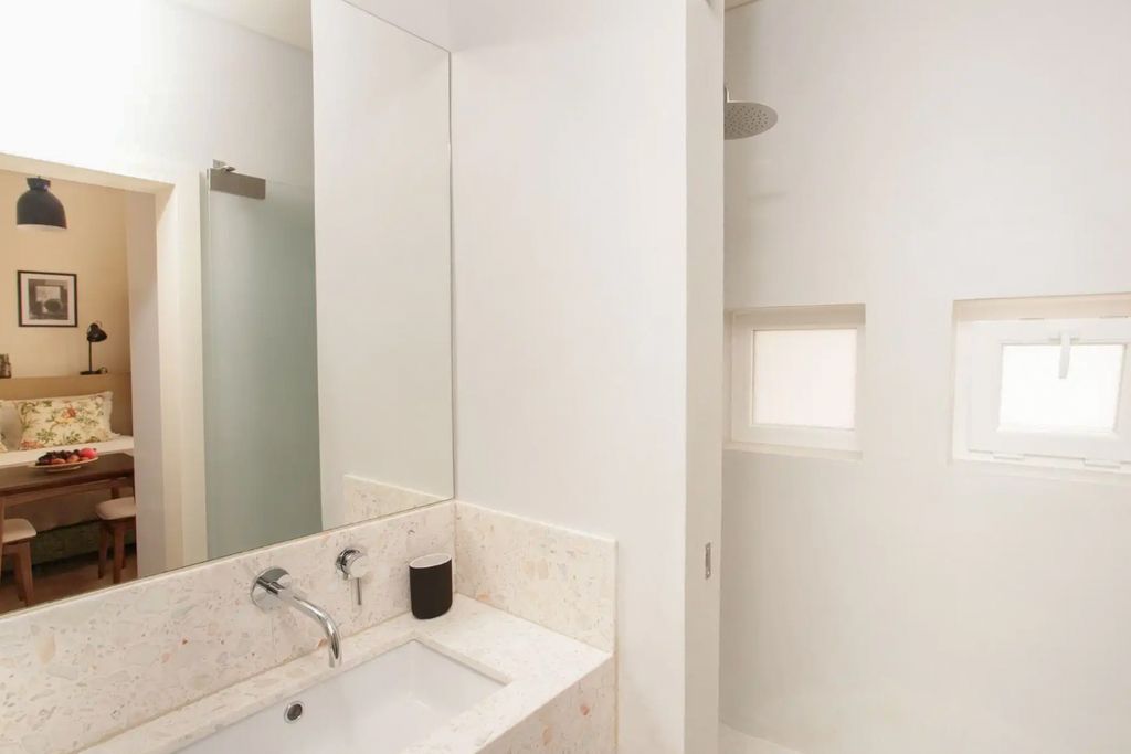 Apartment Mamede Lisbon Olivers Travels 4