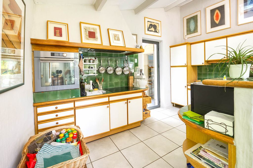 Maison Des Contes CH France Provence OliversTravels 4