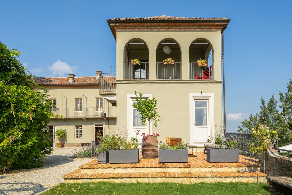 Villa Moscato Piedmont Olivers Travels 1