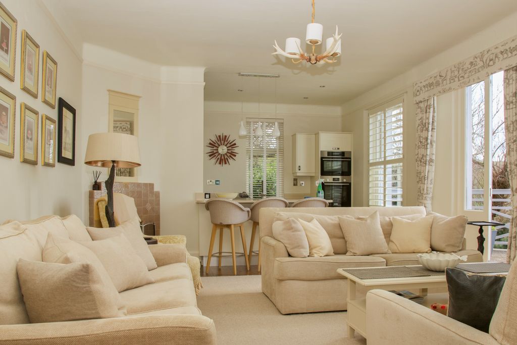 Shellhaven Devon Olivers Travels 3