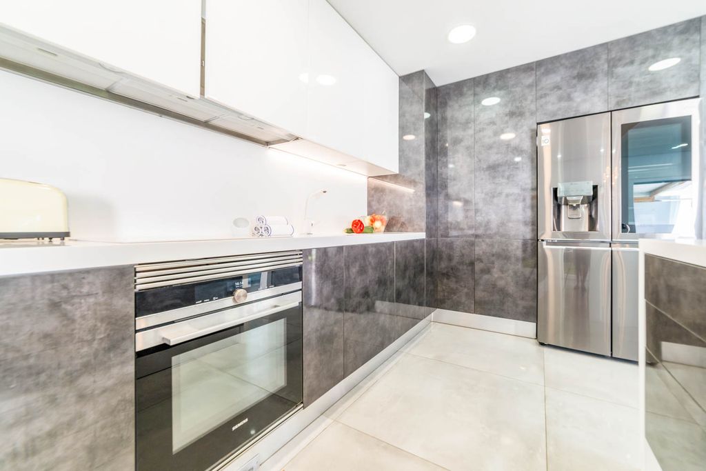 Aroeira Heaven Lisbon Coast OliversTravels 4