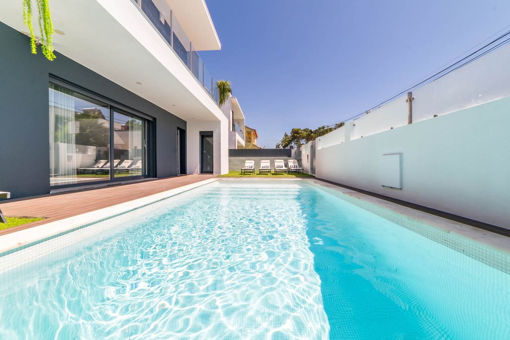 Aroeira Heaven Lisbon Coast OliversTravels 2