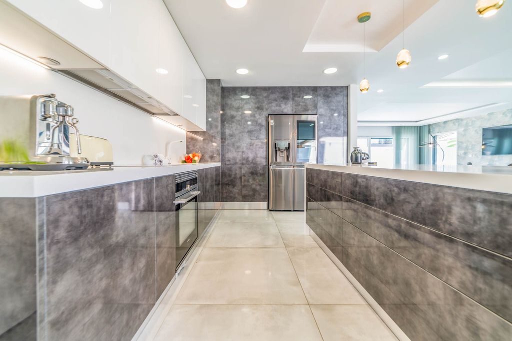 Aroeira Heaven Lisbon Coast OliversTravels 5