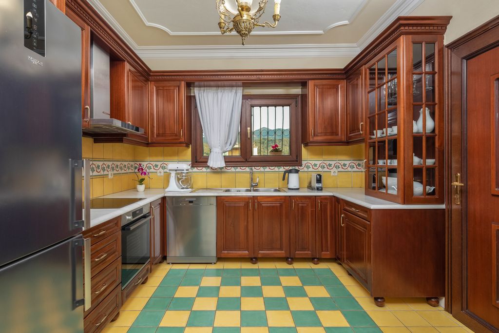 Villa Larus Corfu Olivers Travels 5