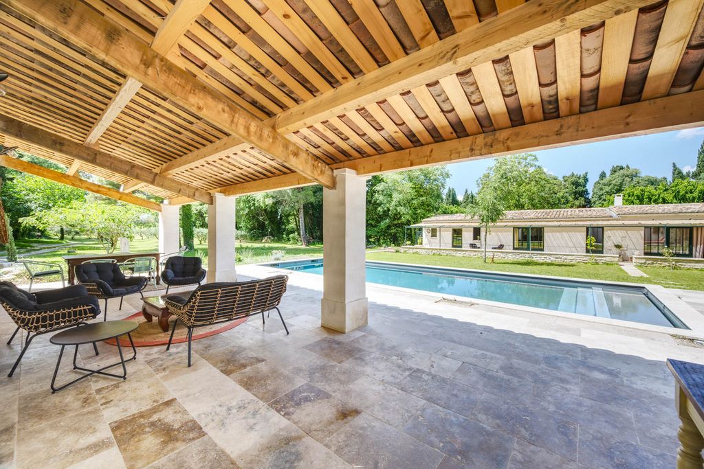 Maison Artistique CH Provence OliversTravels 3