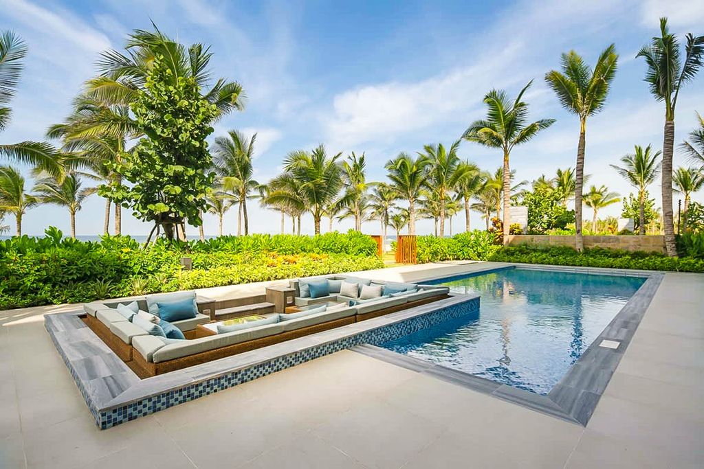 Villa Truong Da Nang OliversTravels 2