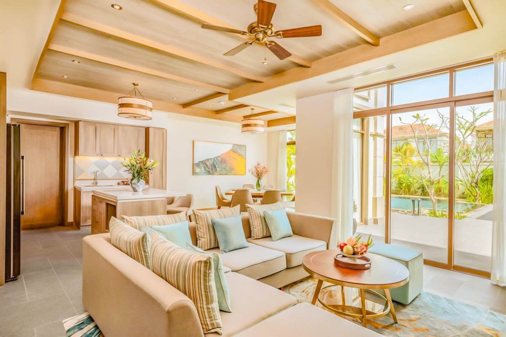 Villa Hoa Hai Da Nang OliversTravels 4