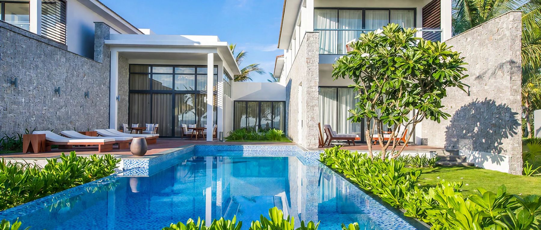 001 villa au co da nang olivers travels desktop center
