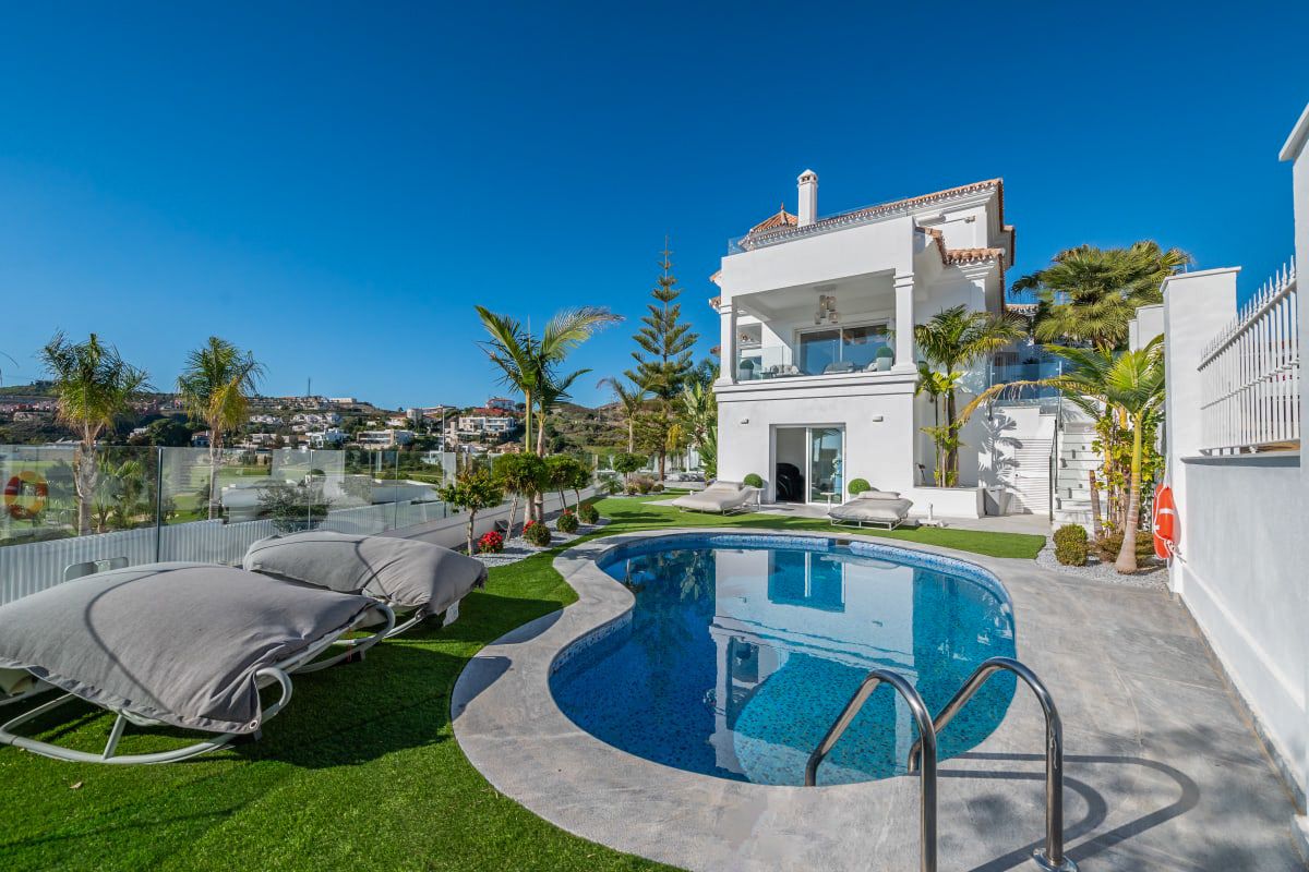 Villa Animada in La Alquería-El Paraíso, Spain