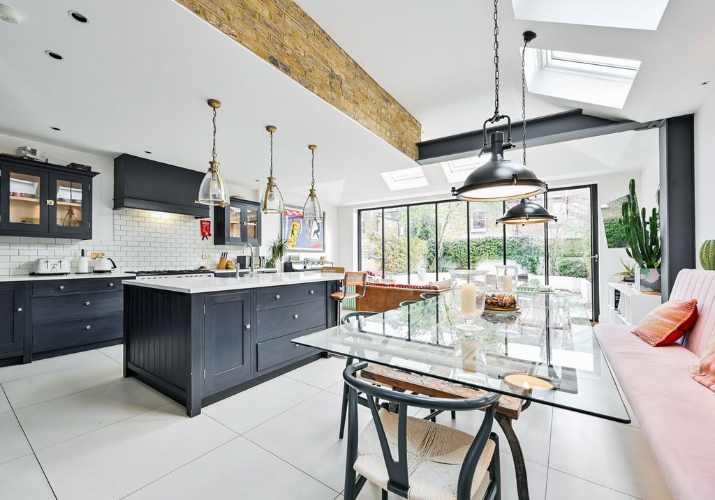 Bloemfontein House London Olivers Travels 5